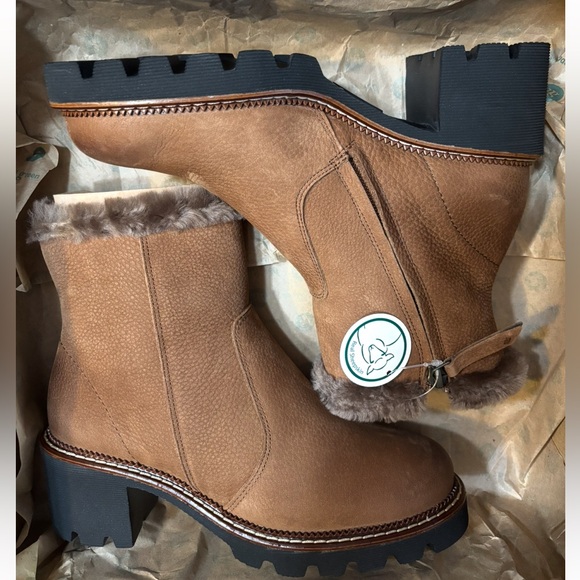 Faux Fur Lined Boot (Women US Sizes) - Picture 4 of 7